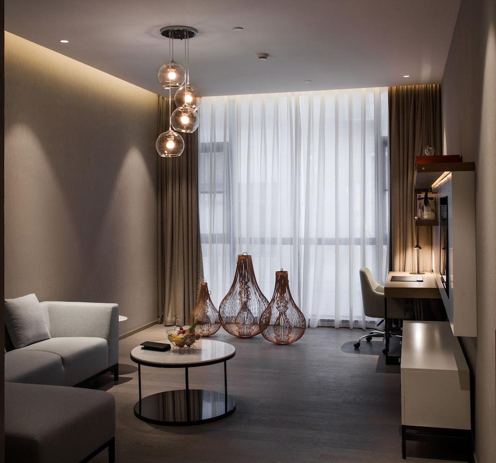 Swisstouches Guangzhou Hotel Residences Экстерьер фото